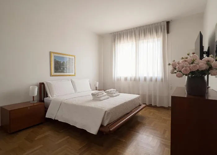 Con Vista Citta Vicino Stazione Di 10 Min Da Venezia Apartmán